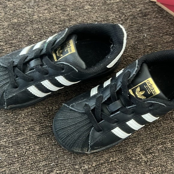 Toddler adidas - Picture 4 of 4